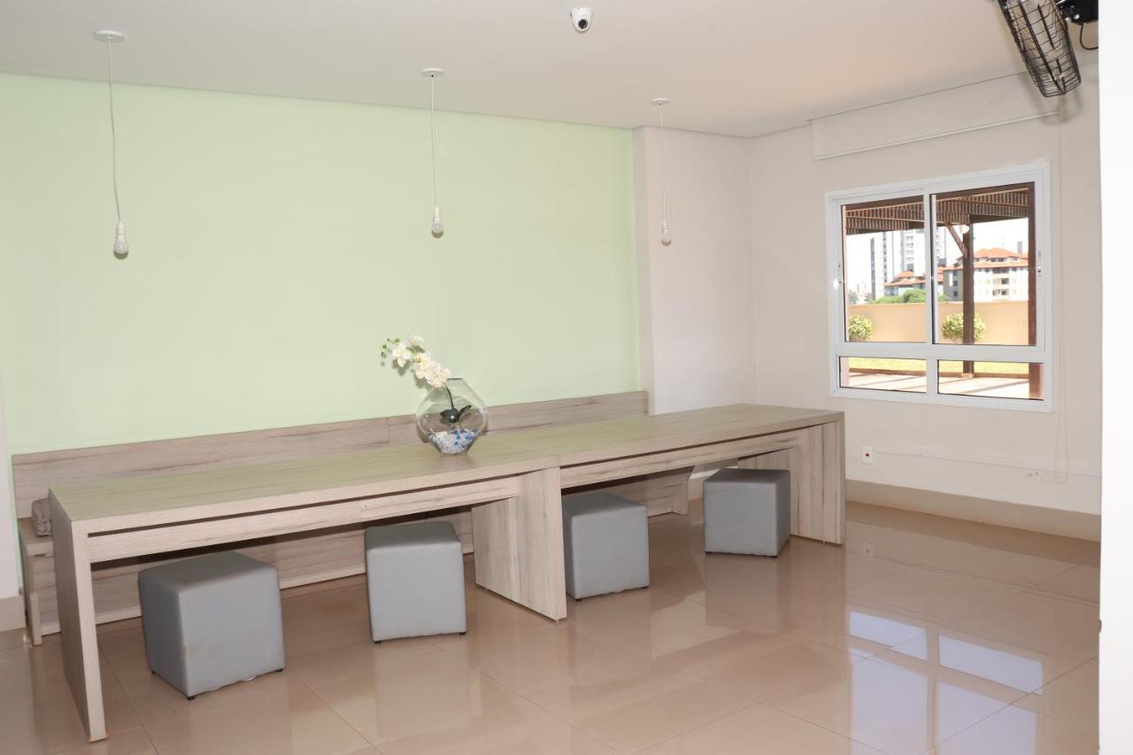 Flat Com Wifi, Piscina, Split E Estacionamento Apartment Ribeirao Preto Ngoại thất bức ảnh